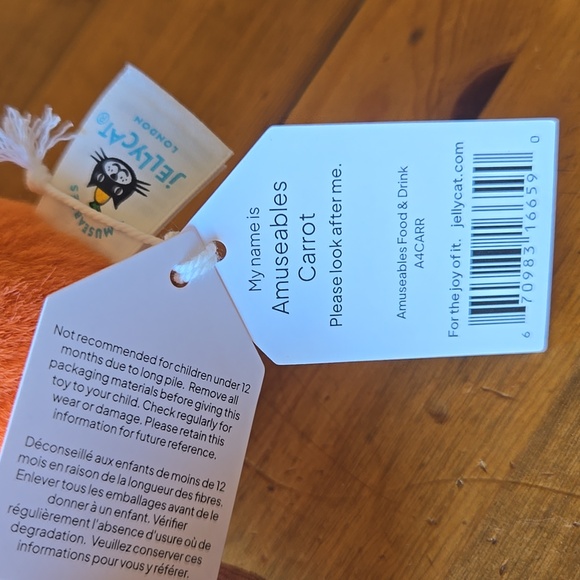Jellycat Amuseables Carrot 11x2.4ix2.4" Soft & Plush BNWT Authentic - Picture 10 of 10